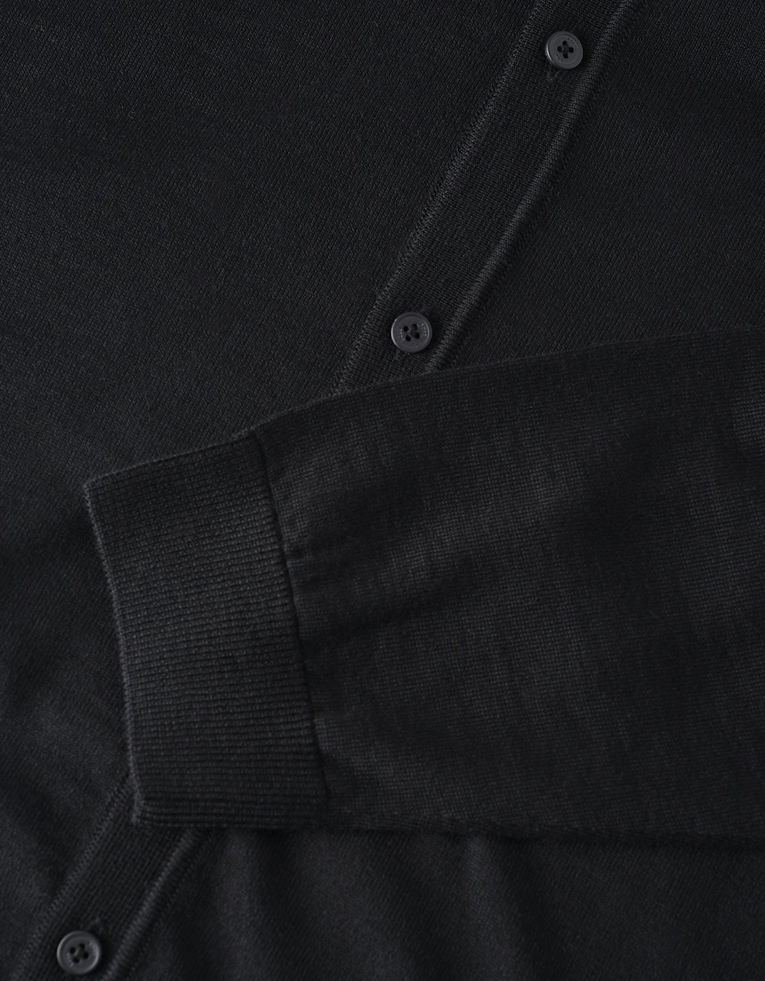 Helbert Sweater Black