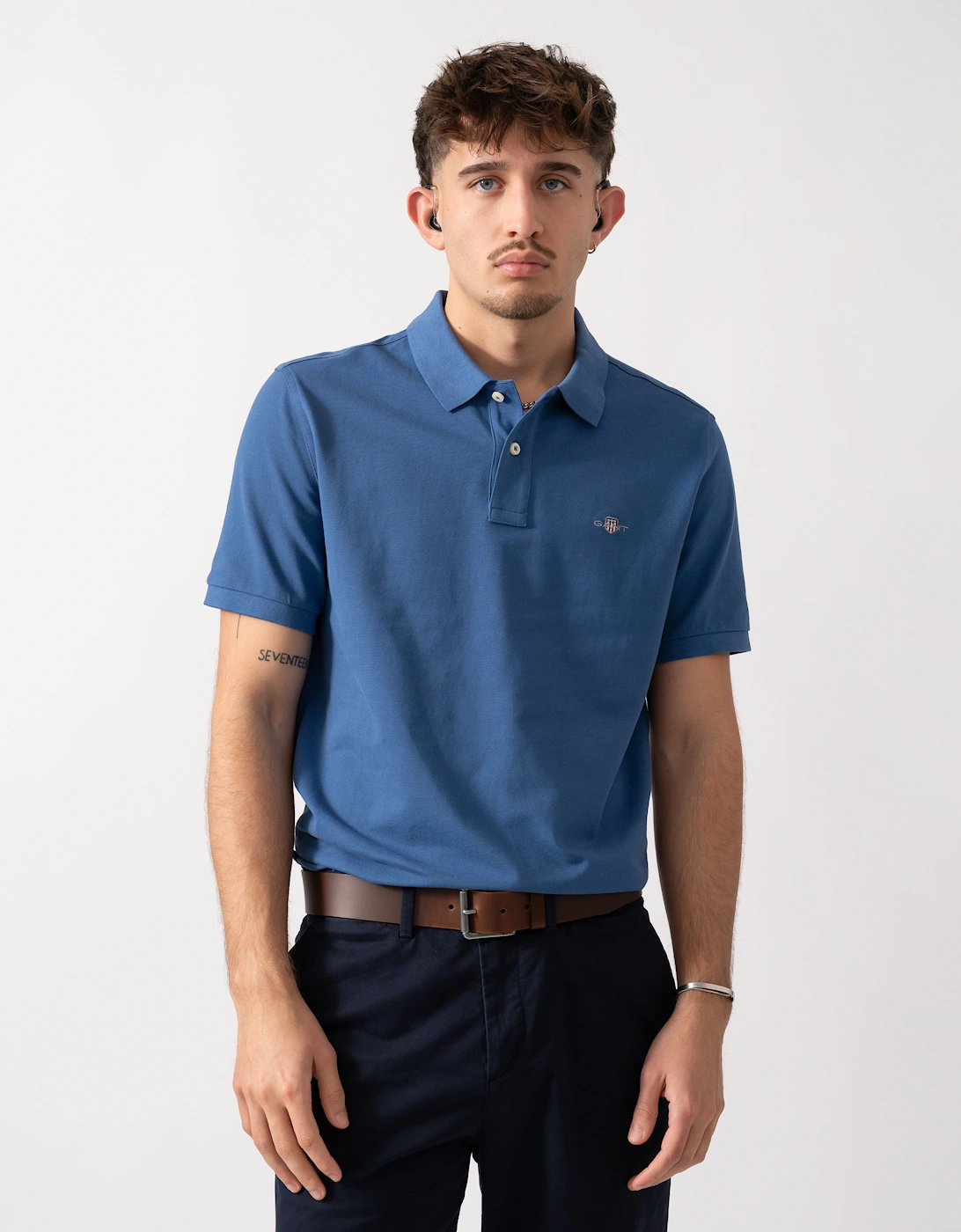 Gant Men's Blue Regular Fit Short Sleeve Shield Logo Pique Polo - 442 Vintage - Size 40