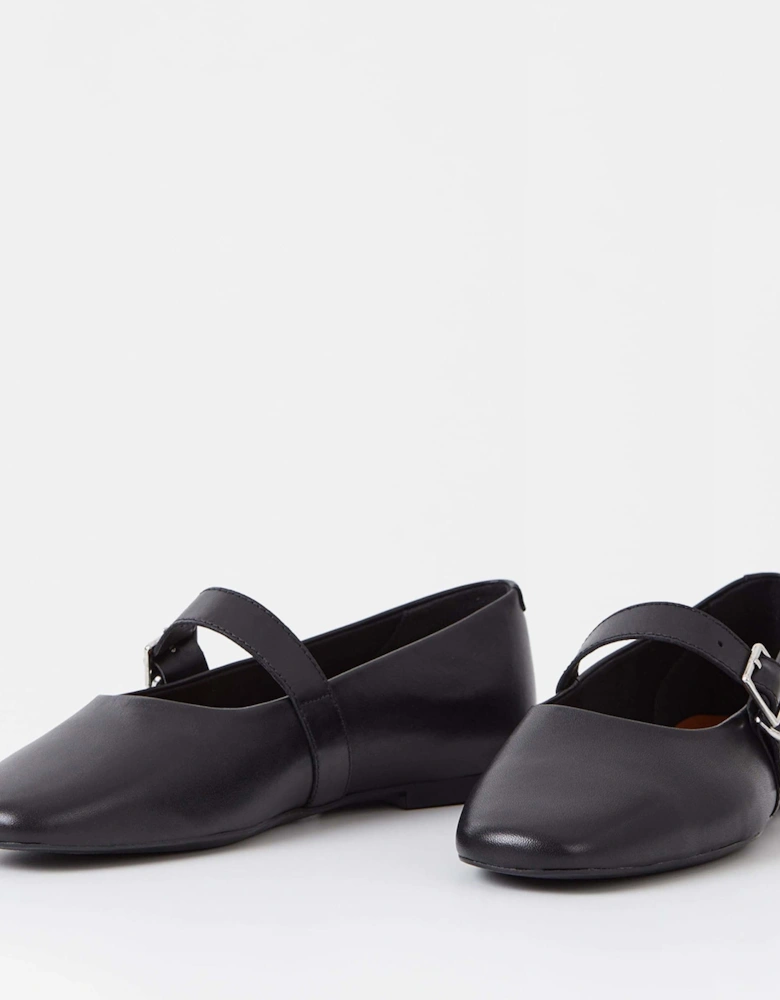 Jolin Buckle Leather Ballet Flats