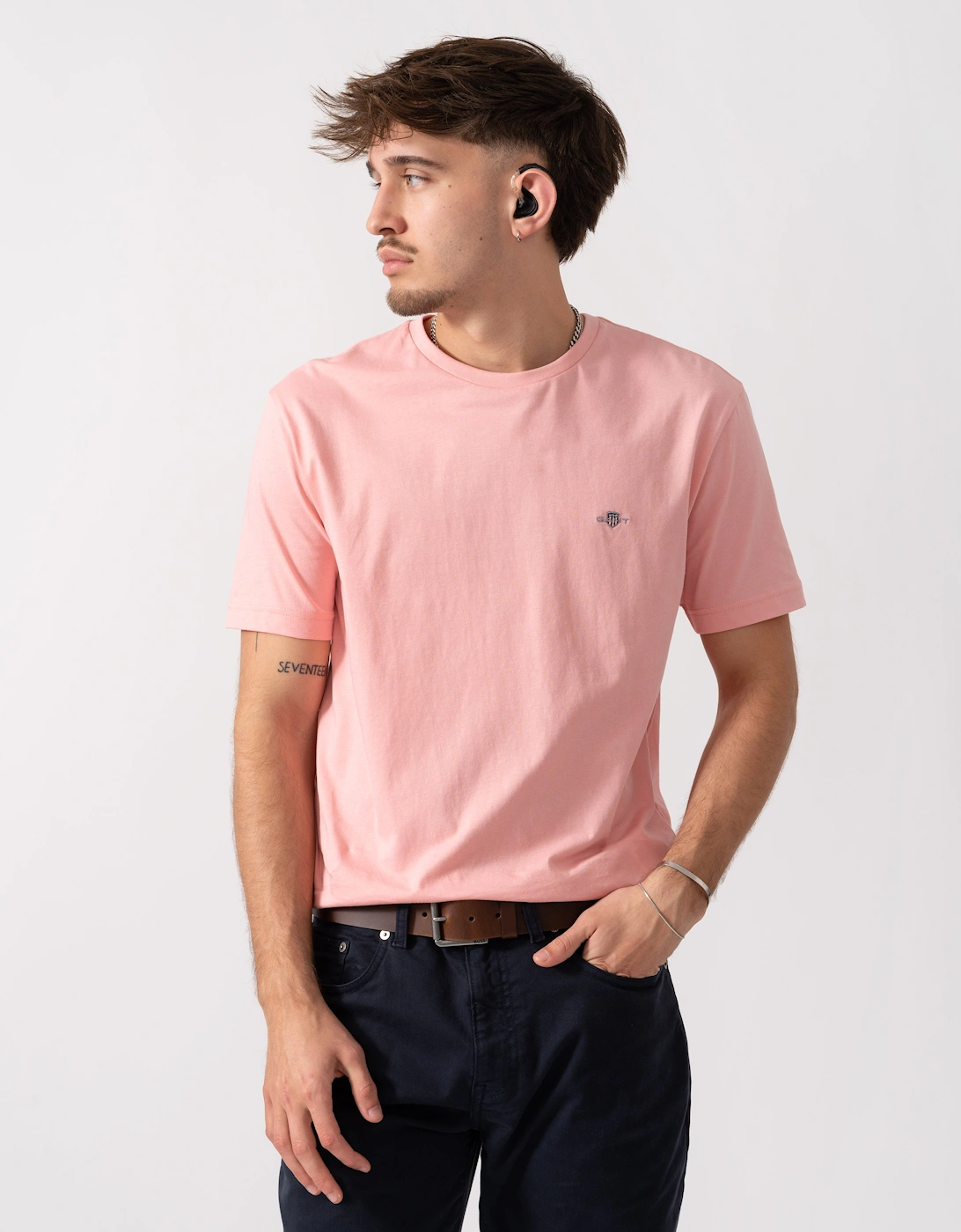 Gant Men's Pink Regular Fit Short Sleeve Shield Logo T-Shirt - 671 Bubblegum  40 L