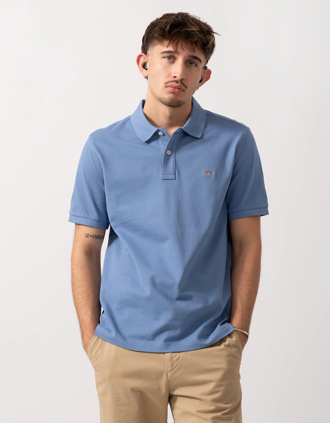 Mens Regular Fit Short Sleeve Shield Logo Pique Polo - 430 Faded Denim, 5 of 4