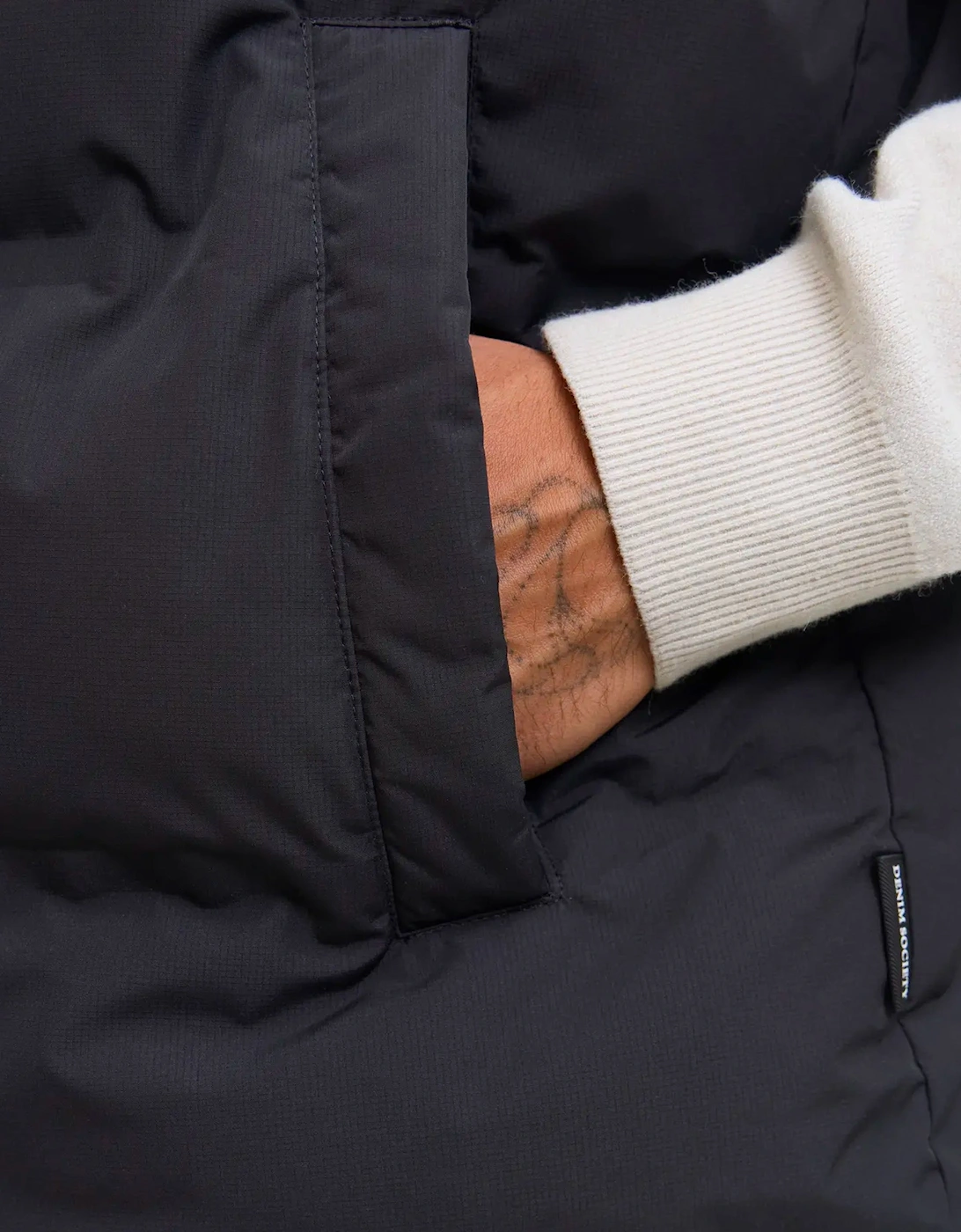 JJE Soho bodywarmer BLACK