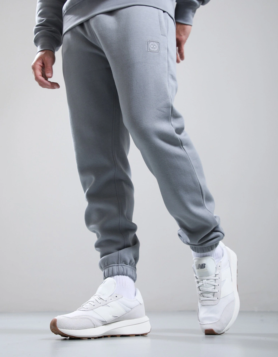 Marchio Joggers, 4 of 3