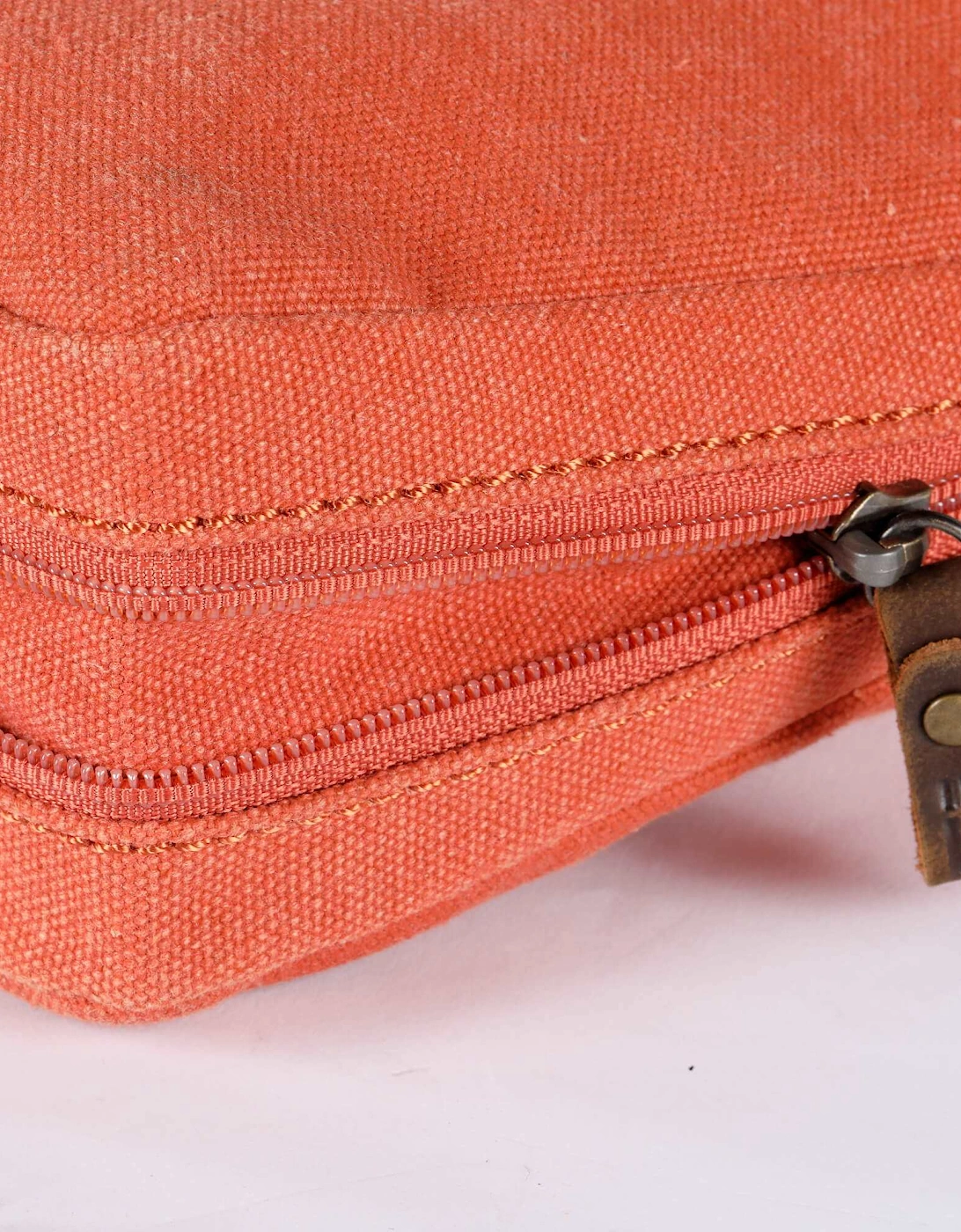 TRP0237 Classic Canvas Across Body Bag