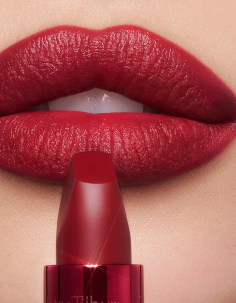 Matte Revolution Lipstick - Cinematic Red