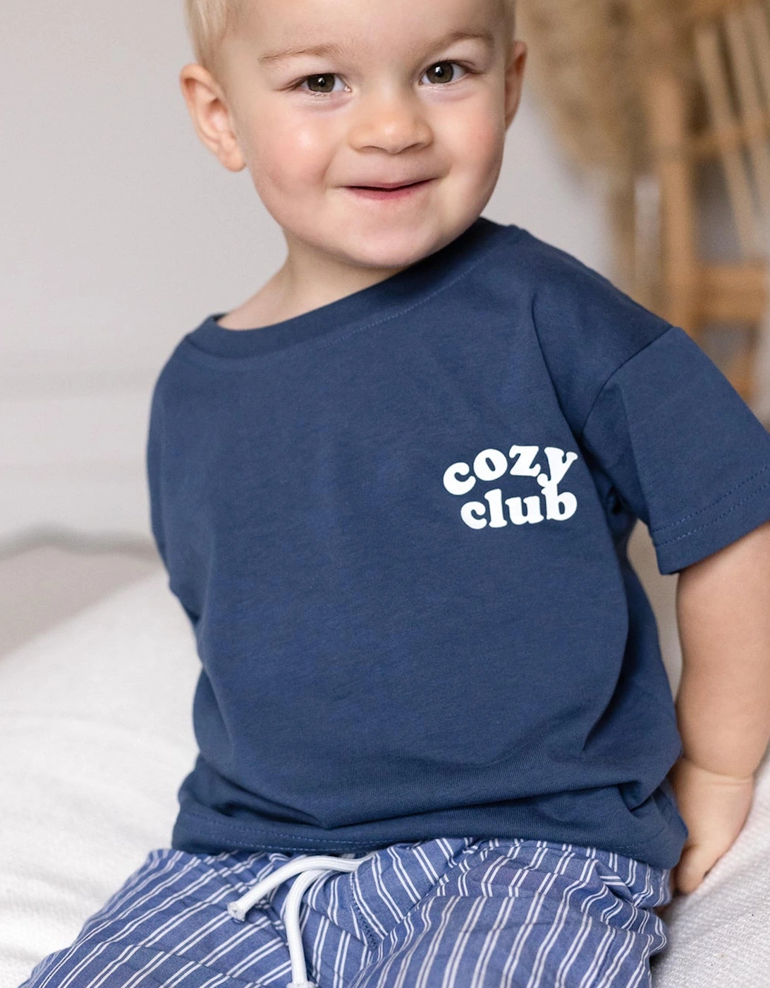 Kids Graphic T-Shirt in Navy
