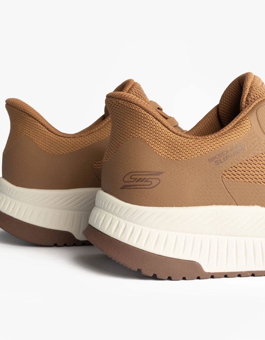 118423/CSNT BOBS SQUAD 4 Mens Trainers Chestnut