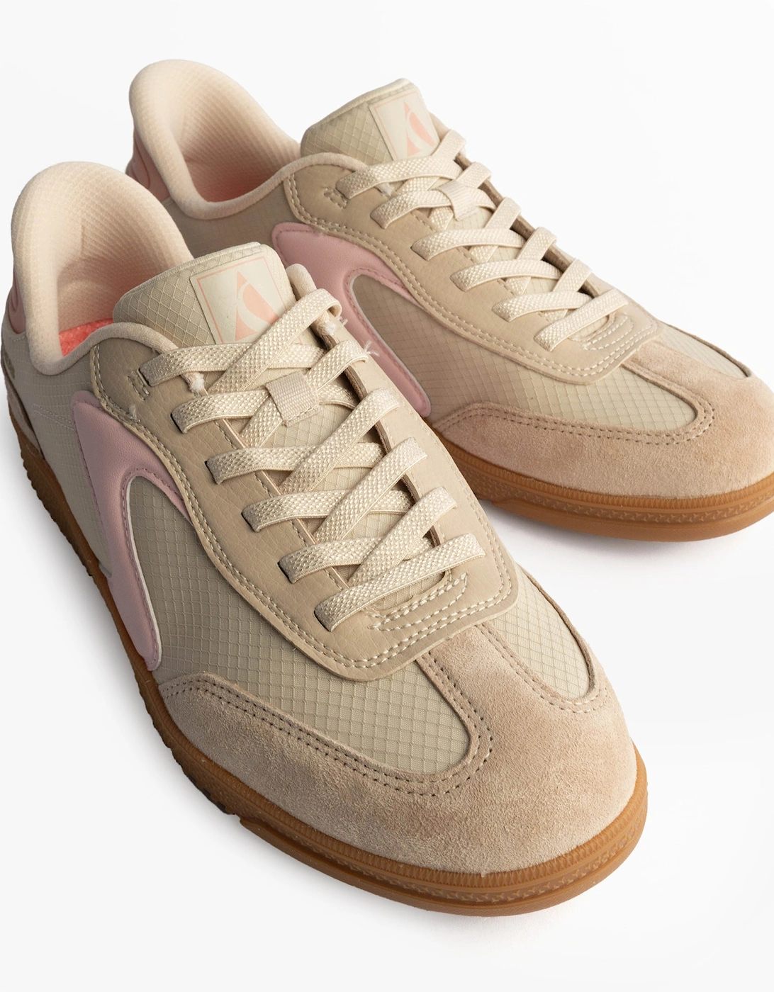 185323/NTPK HOTSHOT Womens Trainers Natural Nylon/LeatherPink