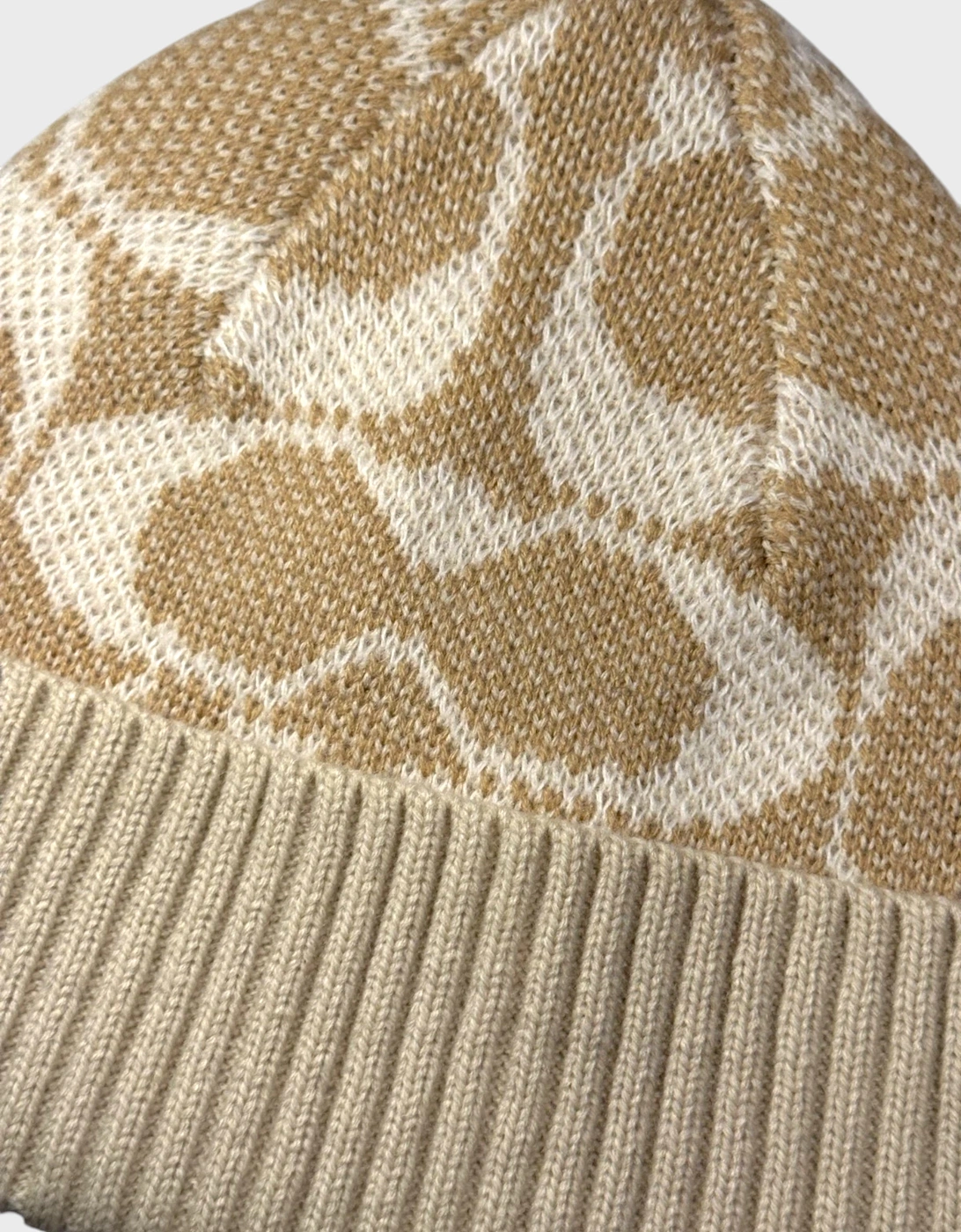 Coach Signature Jumbo Beanie Camel Beige