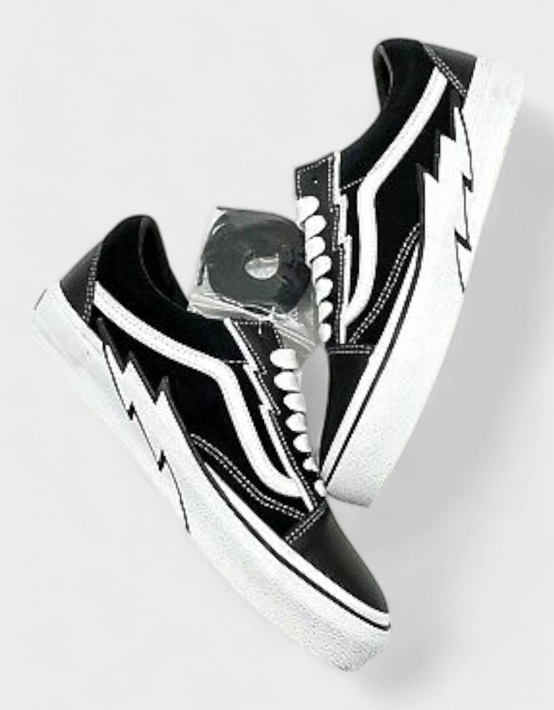 Vans Vault Old Skool Bolt LX Mastermind World