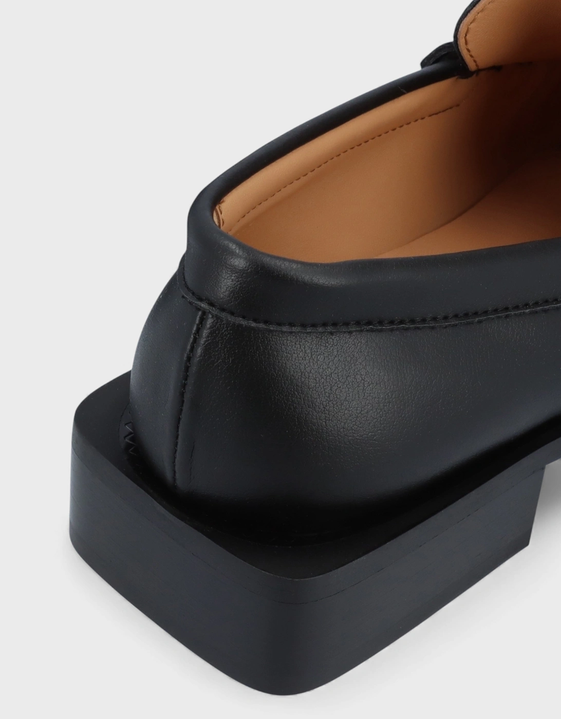 Butterfly Logo Loafers Black