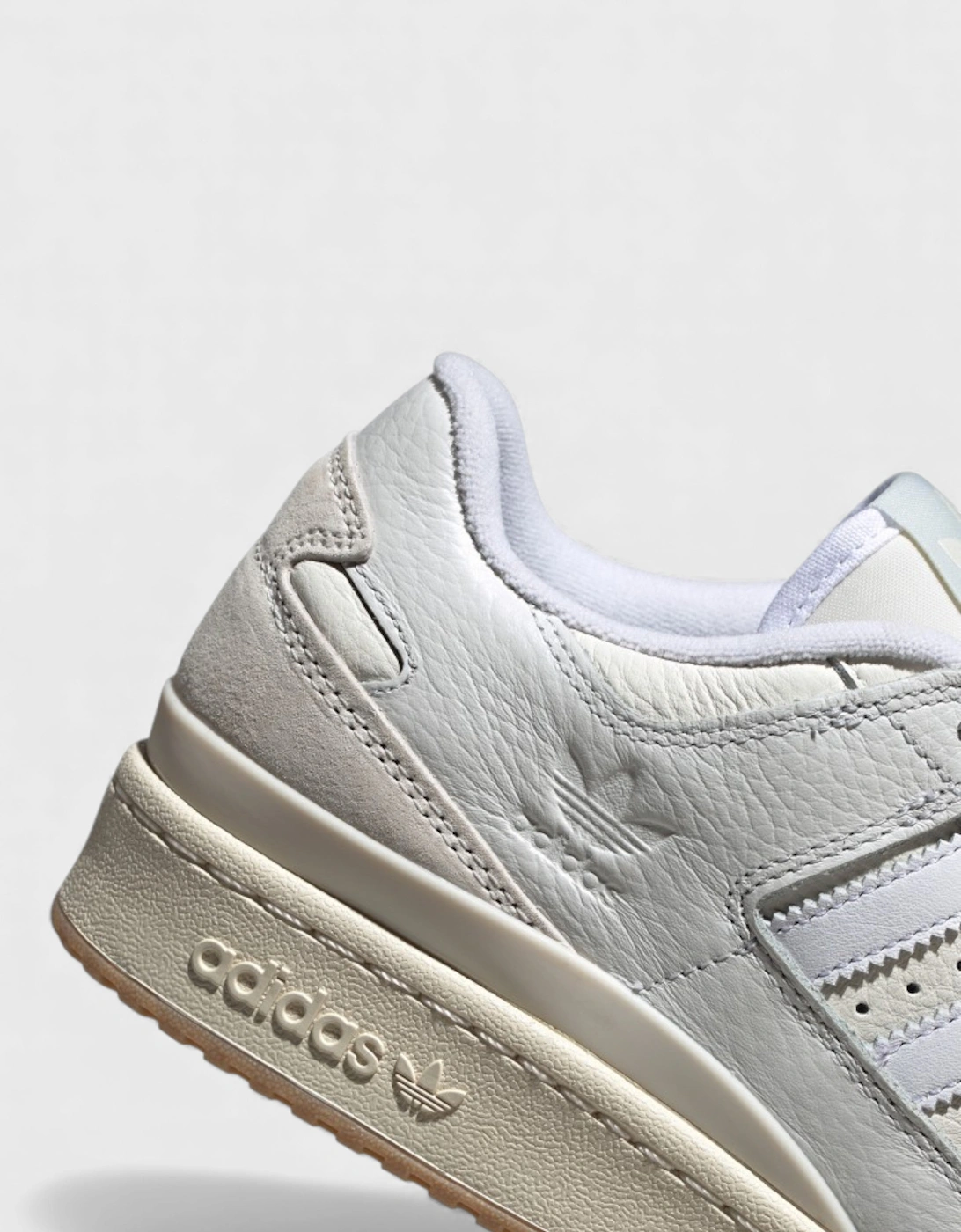 Forum 84 Low Adv Chalk White