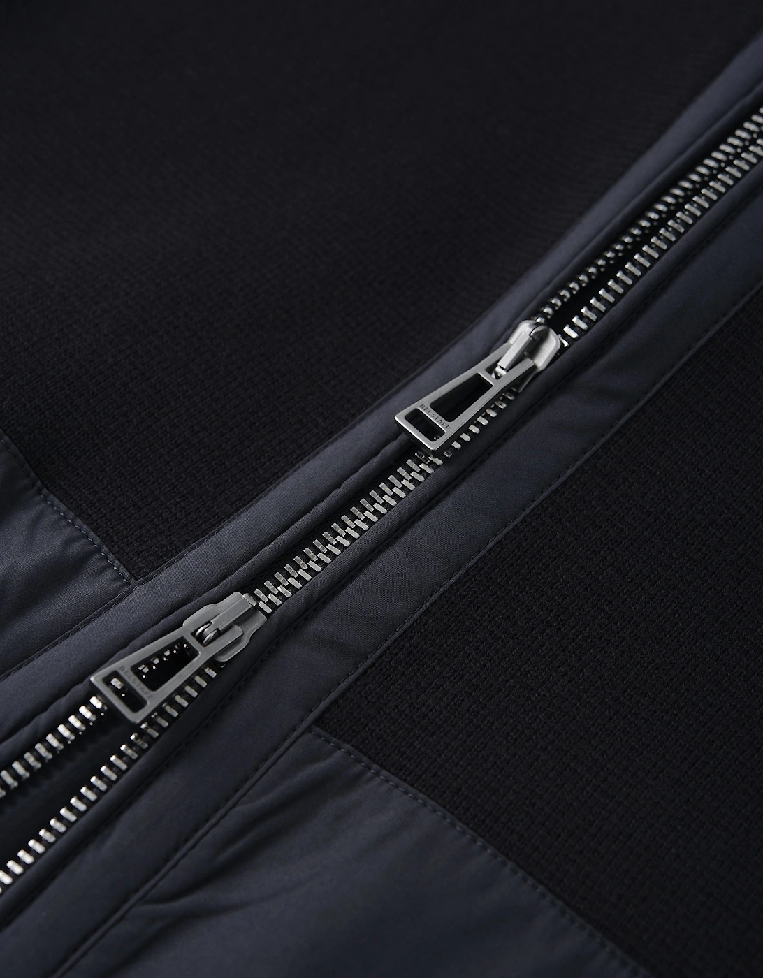 View Hooded Top Black