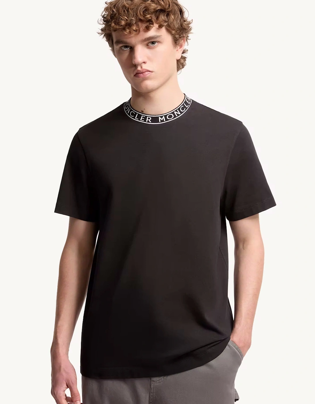 BRANDED NECK T SHIRT