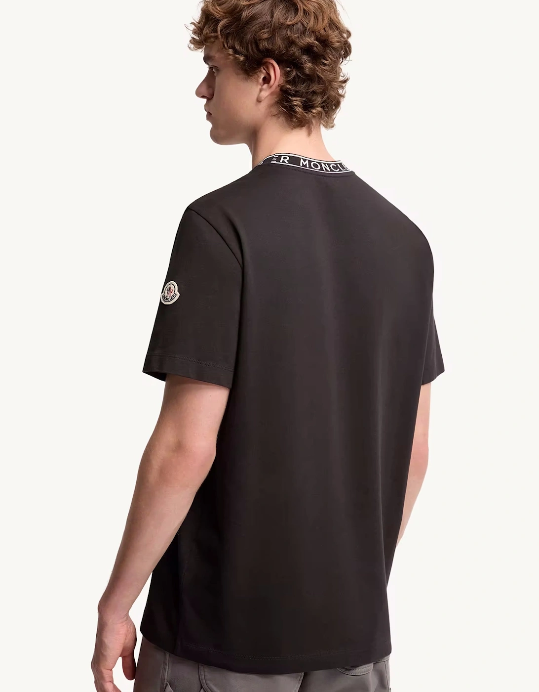BRANDED NECK T SHIRT