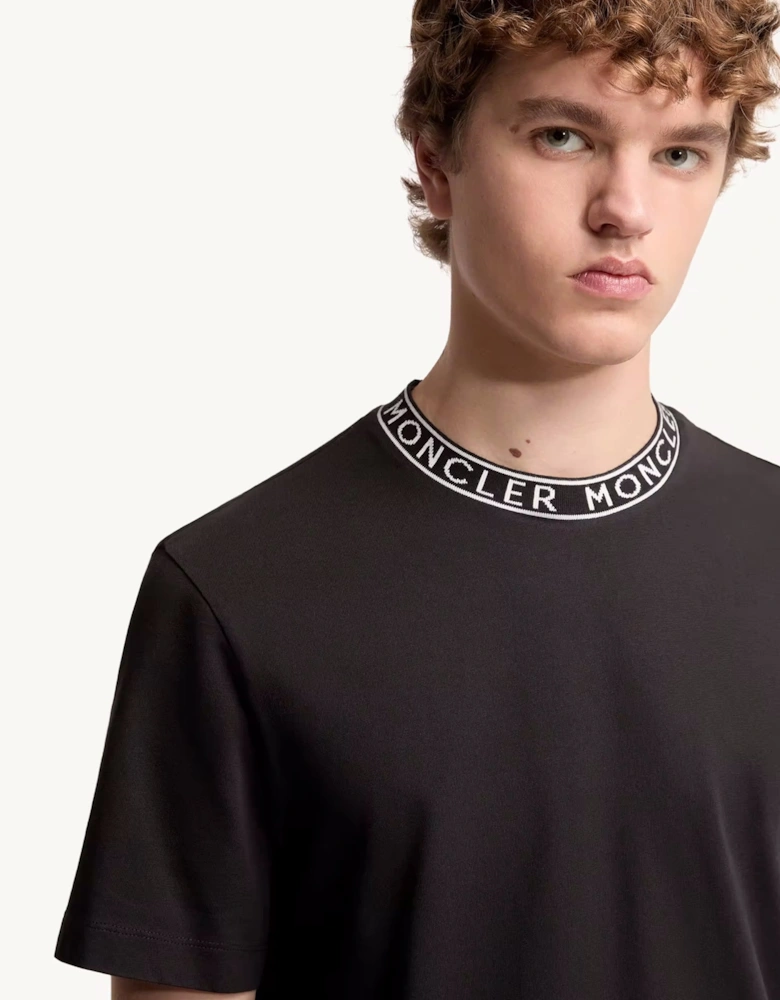 BRANDED NECK T SHIRT