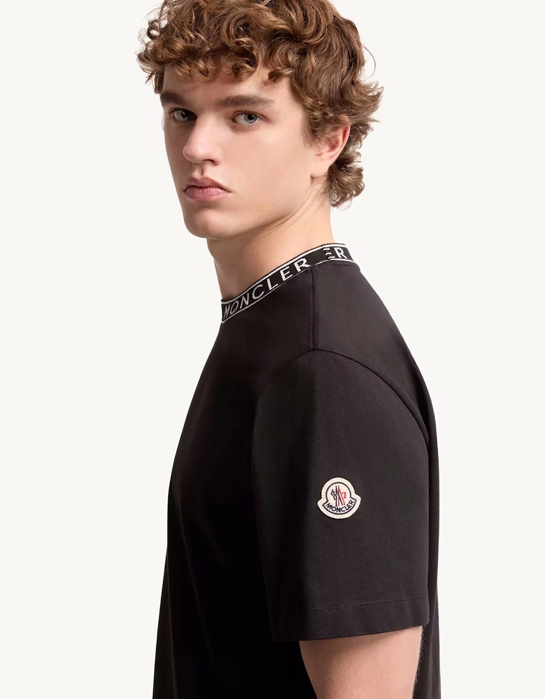 BRANDED NECK T SHIRT