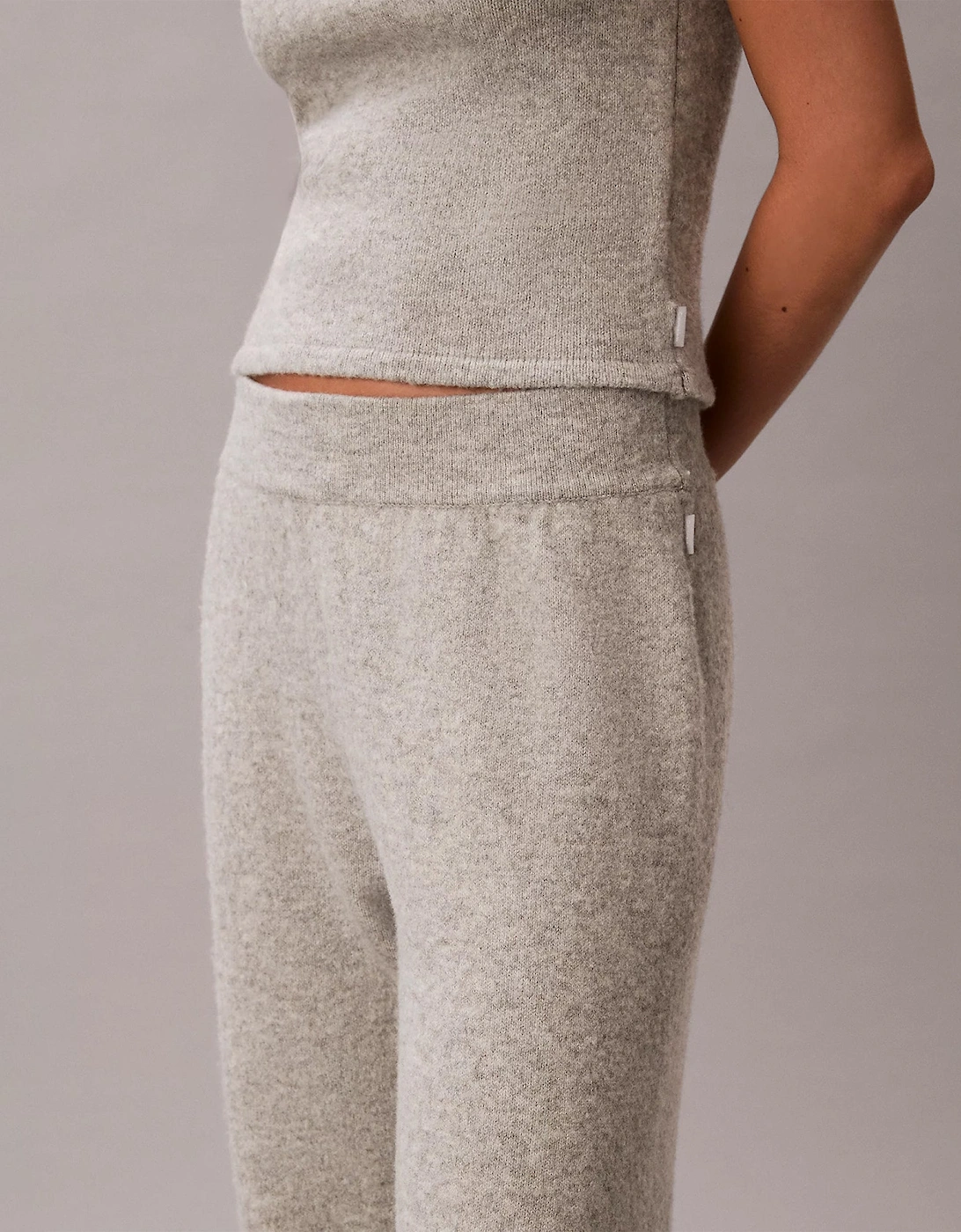 PLUSH JOGGER. Womens Grey Heather