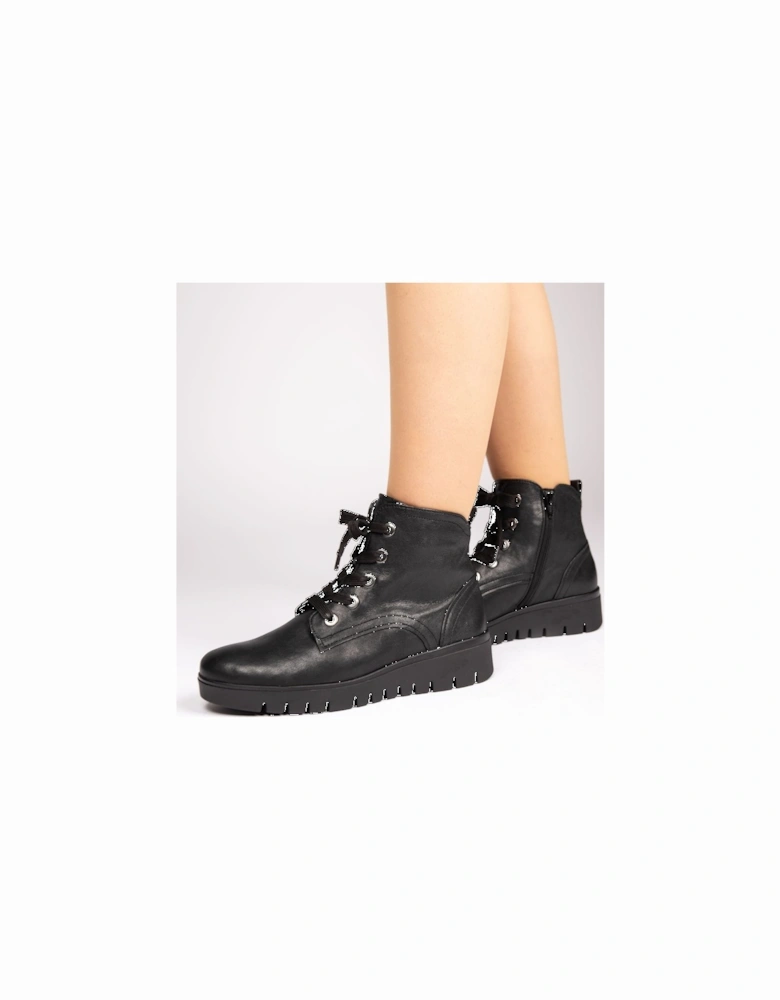 Dando Womens Ankle Boots