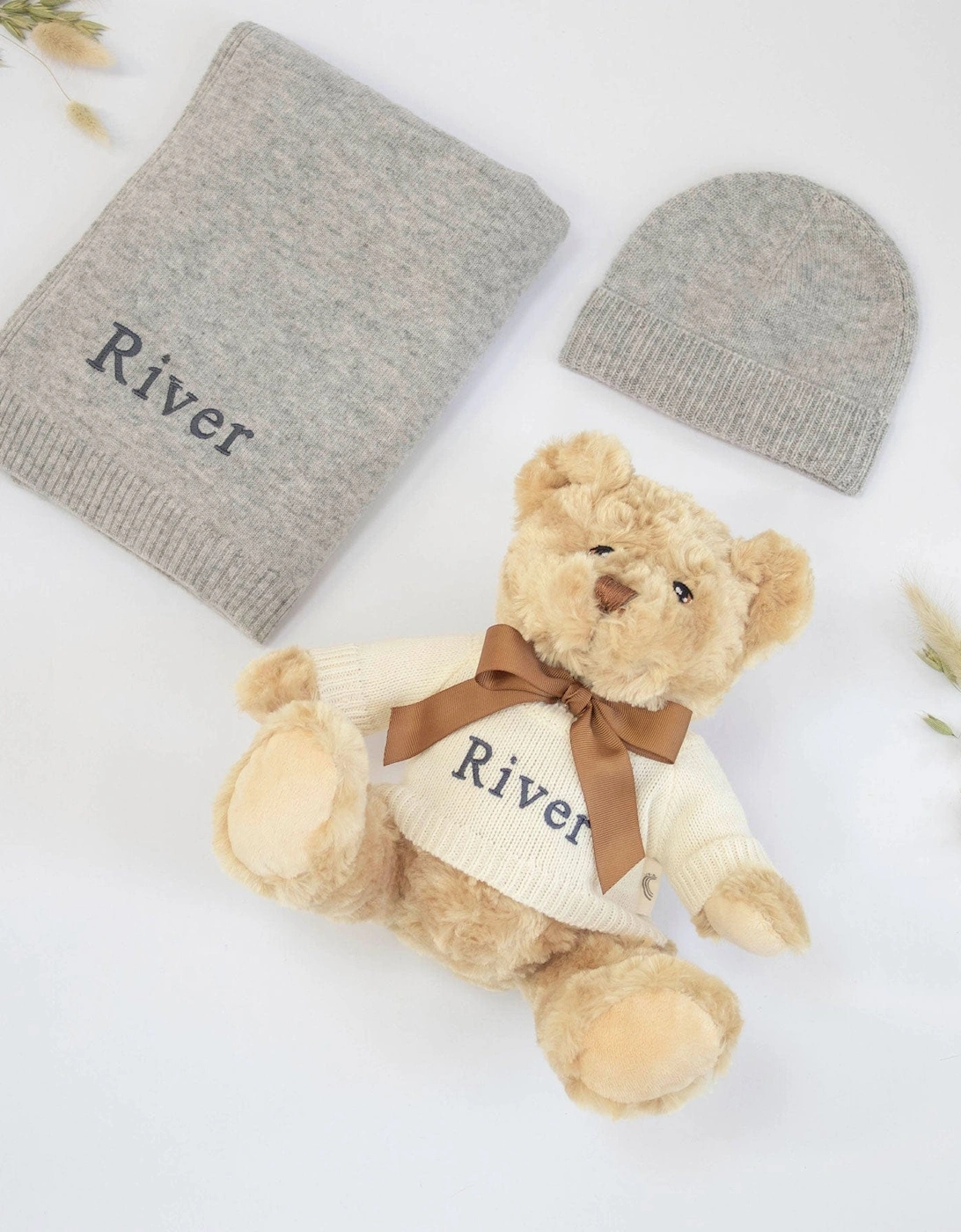 PLAIN CASHMERE SET WITH TEDDY