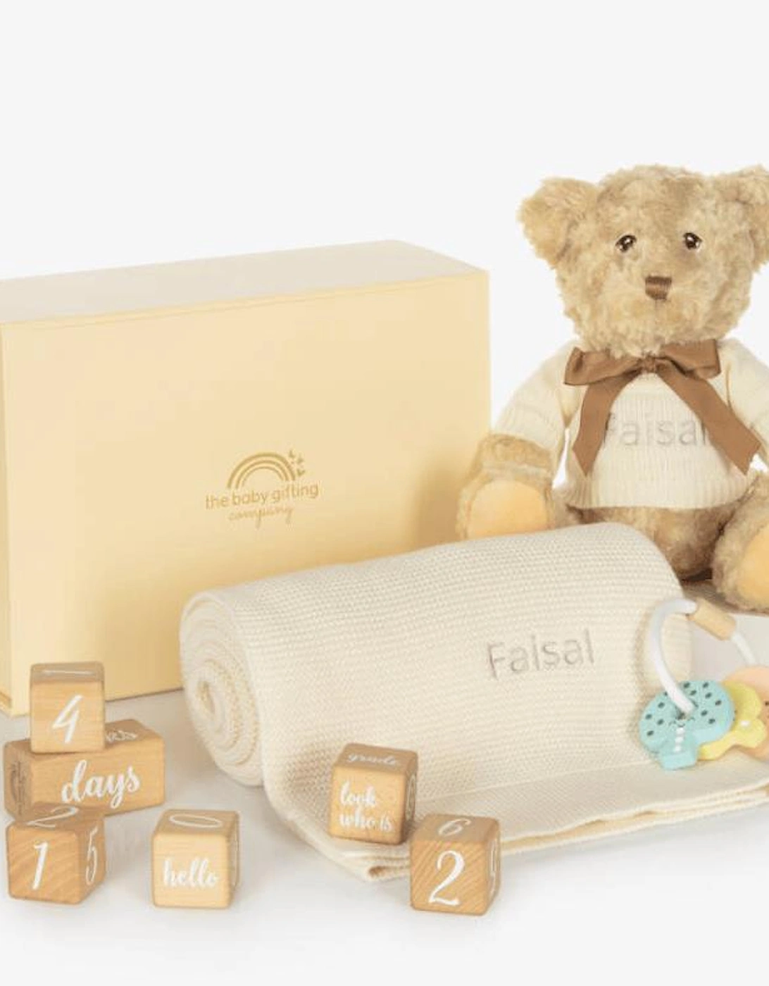 Milestone Snuggles Personalised Baby Gift Set, 2 of 1
