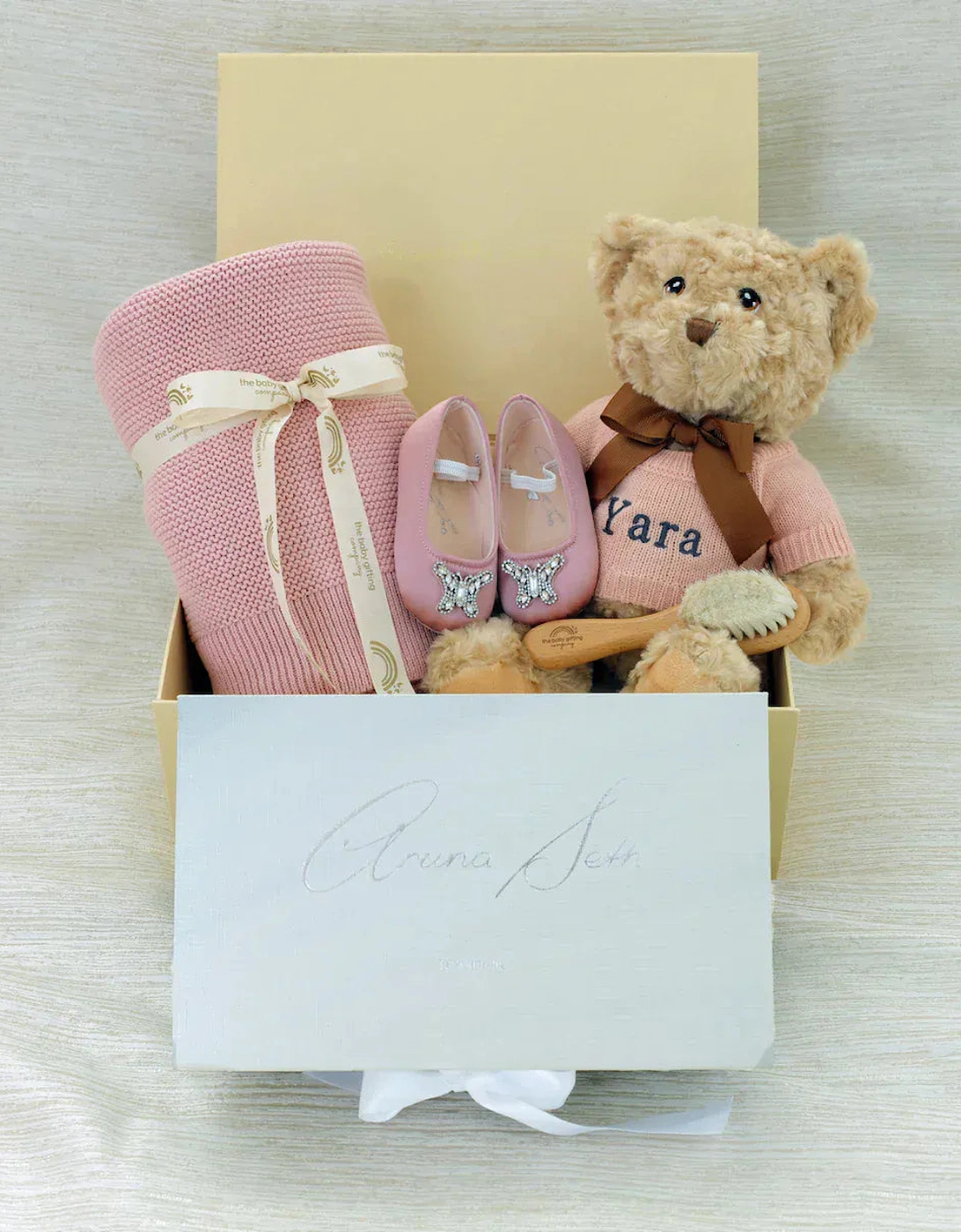 X ARUNA SETH PINK GIFT SET