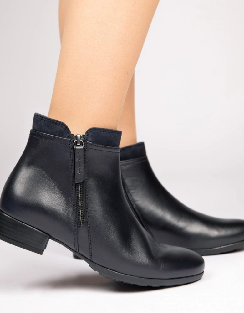 Briano Womens Ankle Boots