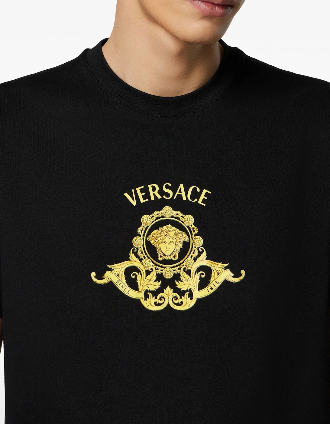 MEDUSA CREST T SHIRT