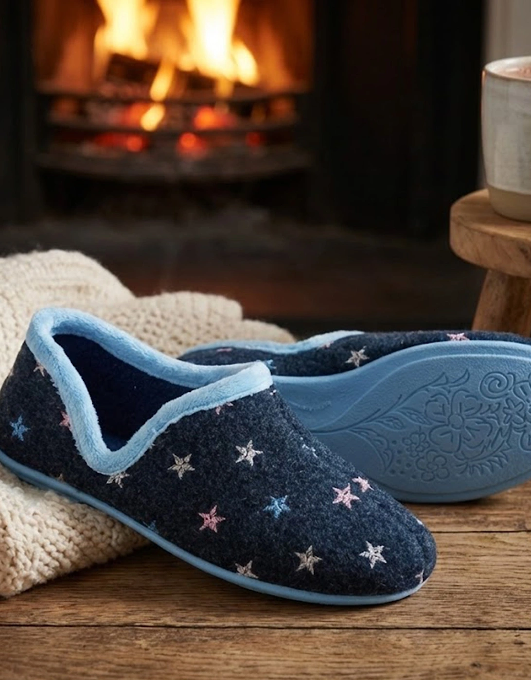 ARIA Womens Full Slippers Slippers Navy Blue