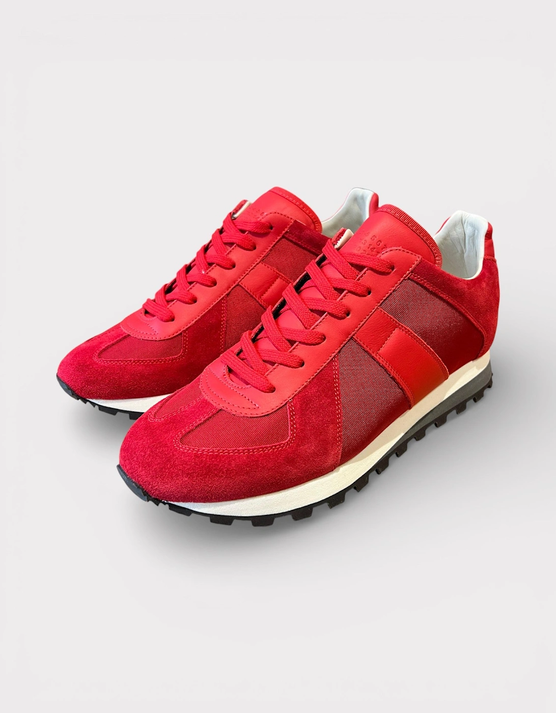 MM6 Replica Runners Red