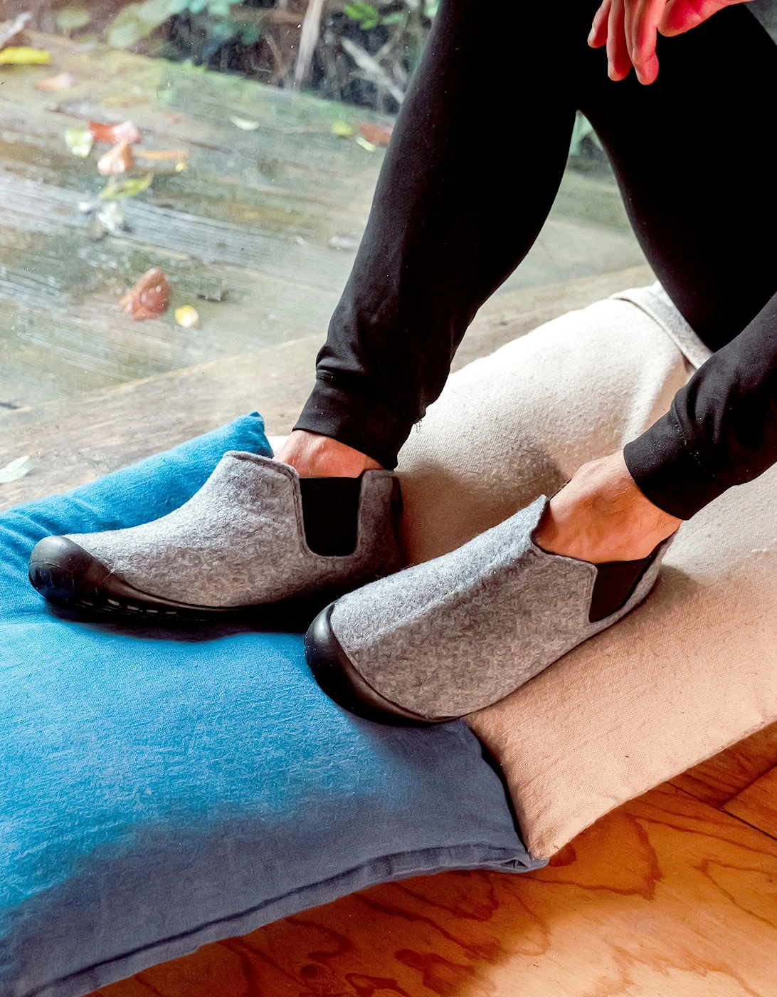 Brumby - Men's - Grey & Charcoal