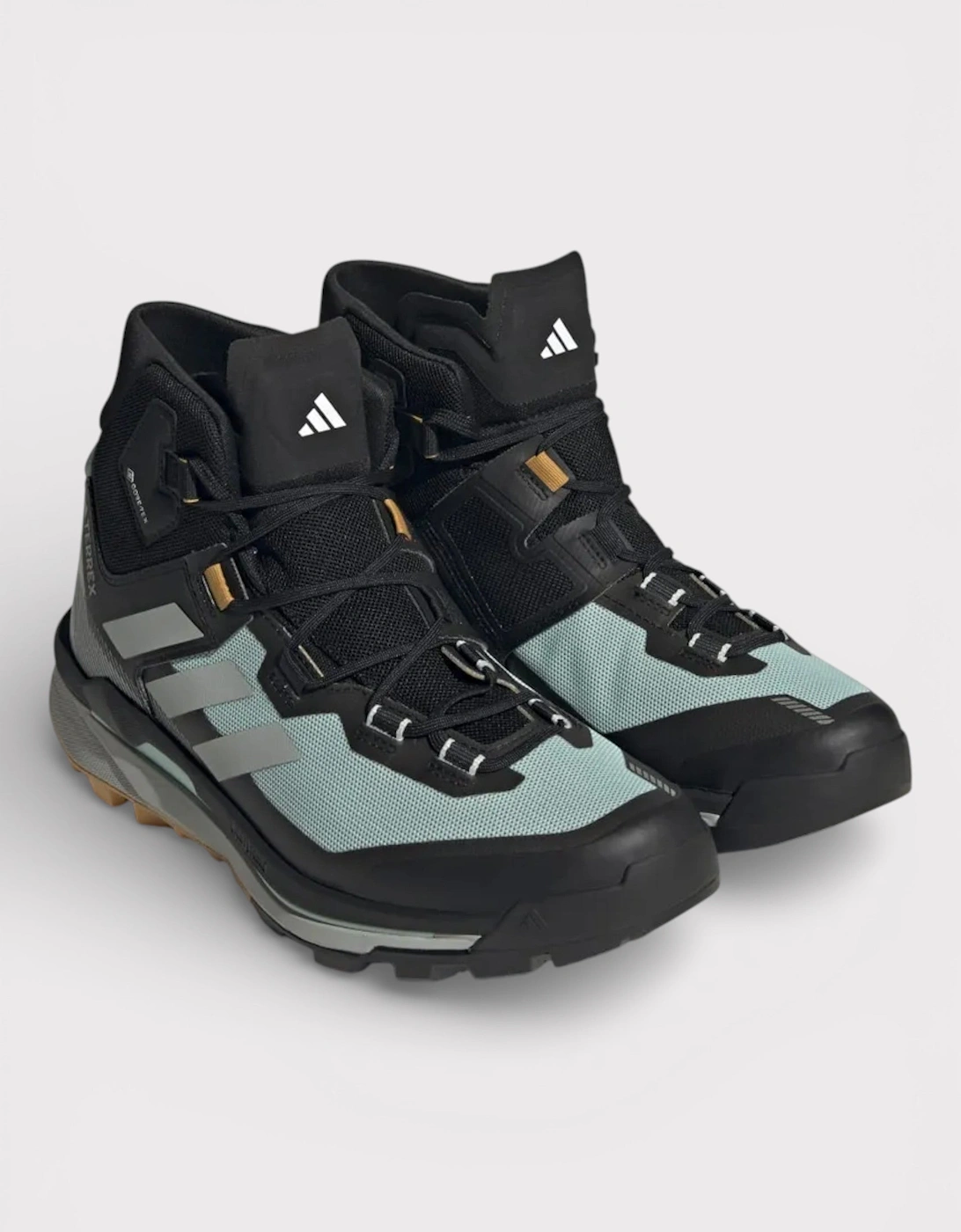 Terrex Skychaser Tech GORE-TEX Semi Flash Aqua