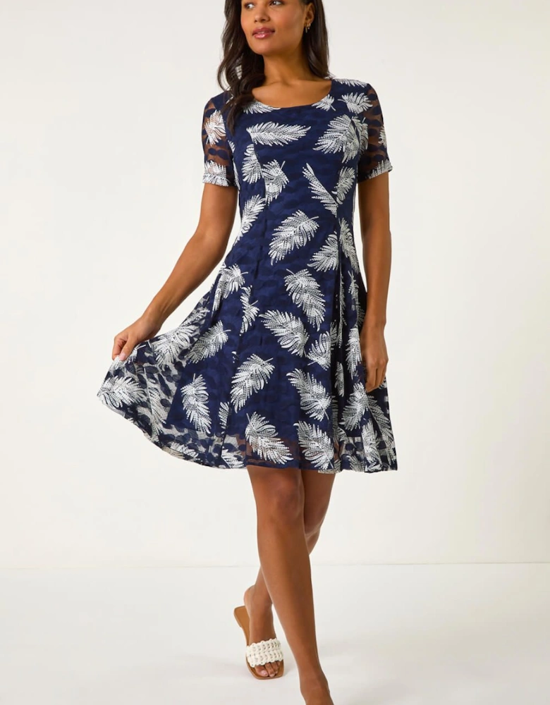 Leaf Print Lace Stretch Dress