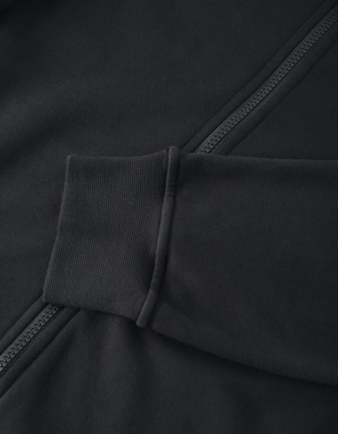 S0410 Zip Sweatshirt Black