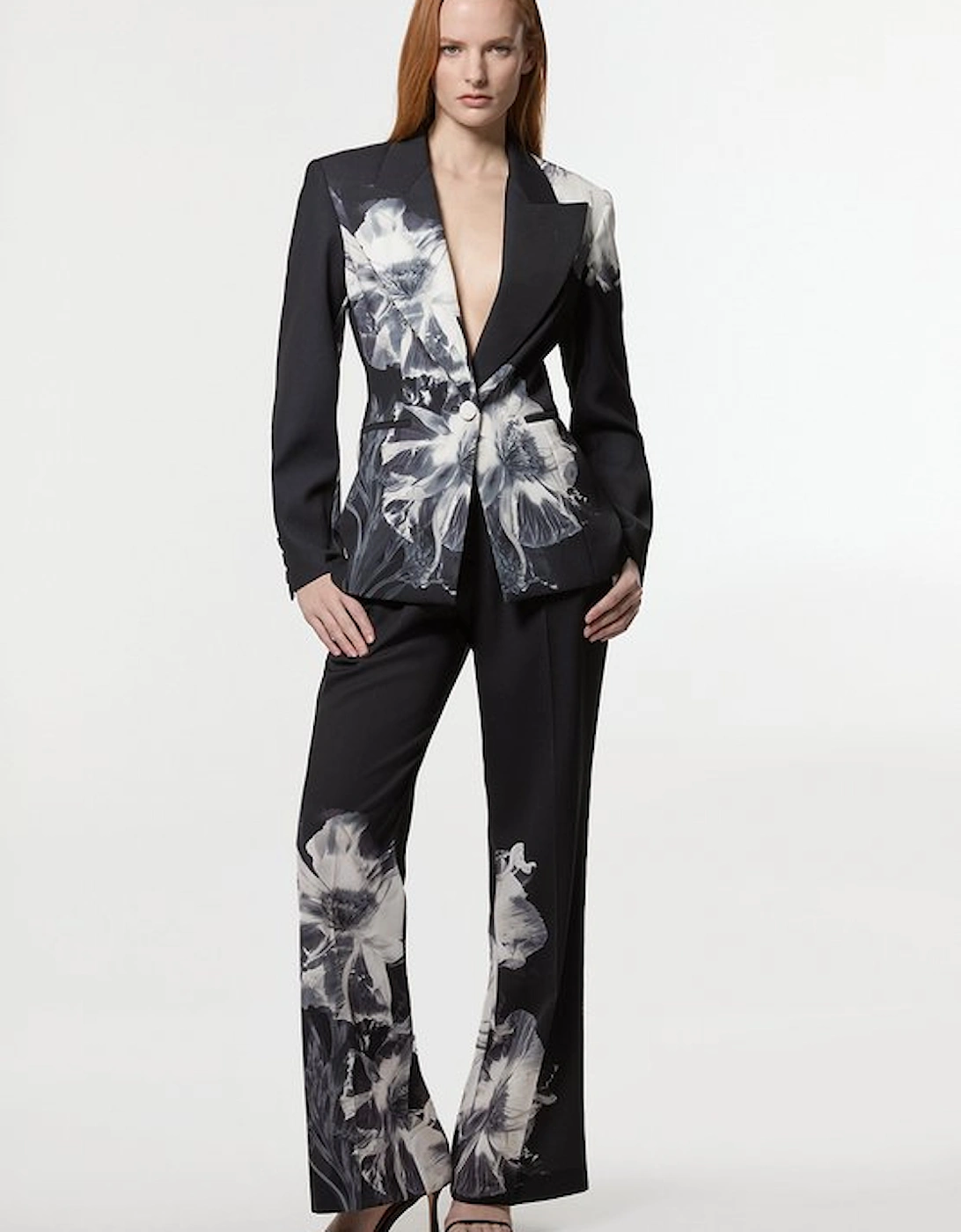 Tailored Crepe Placed Floral Single Breasted Blazer