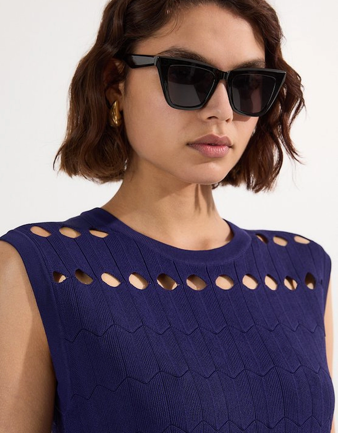 Diamond Cut Knit Vest