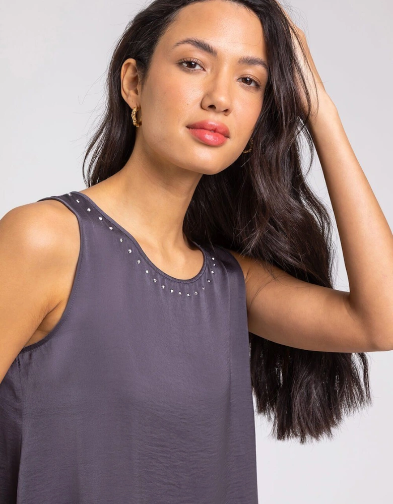 Embellished Neck Asymmetric Hem Tunic Top
