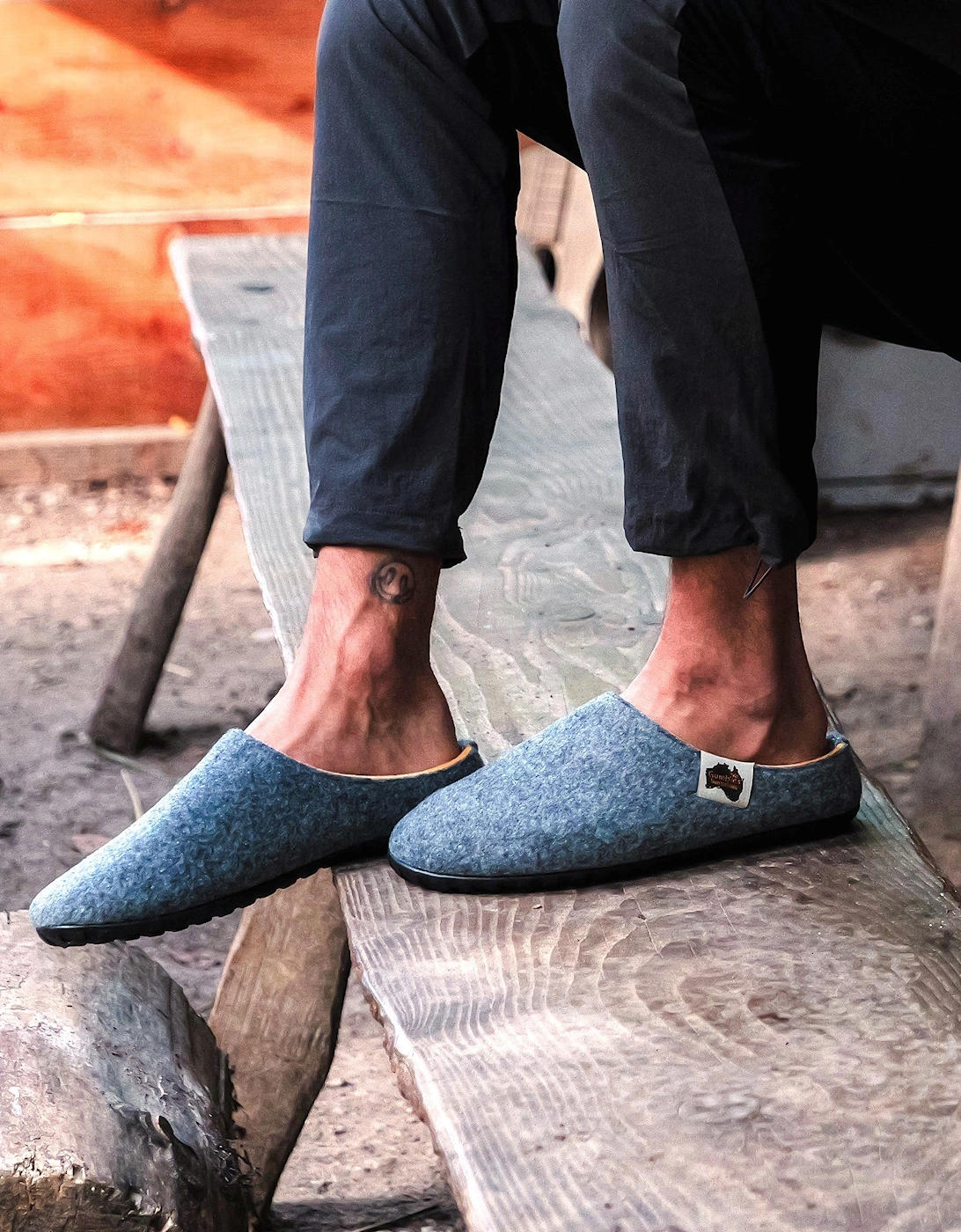 Outback - Men's - Grey & Curry