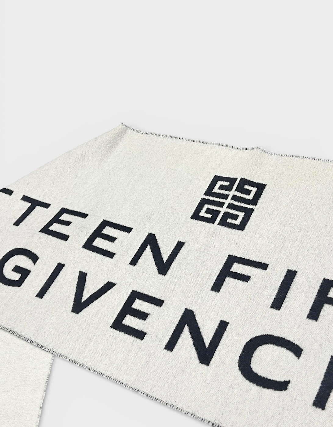 Date Logo Print Wool Scarf Grey