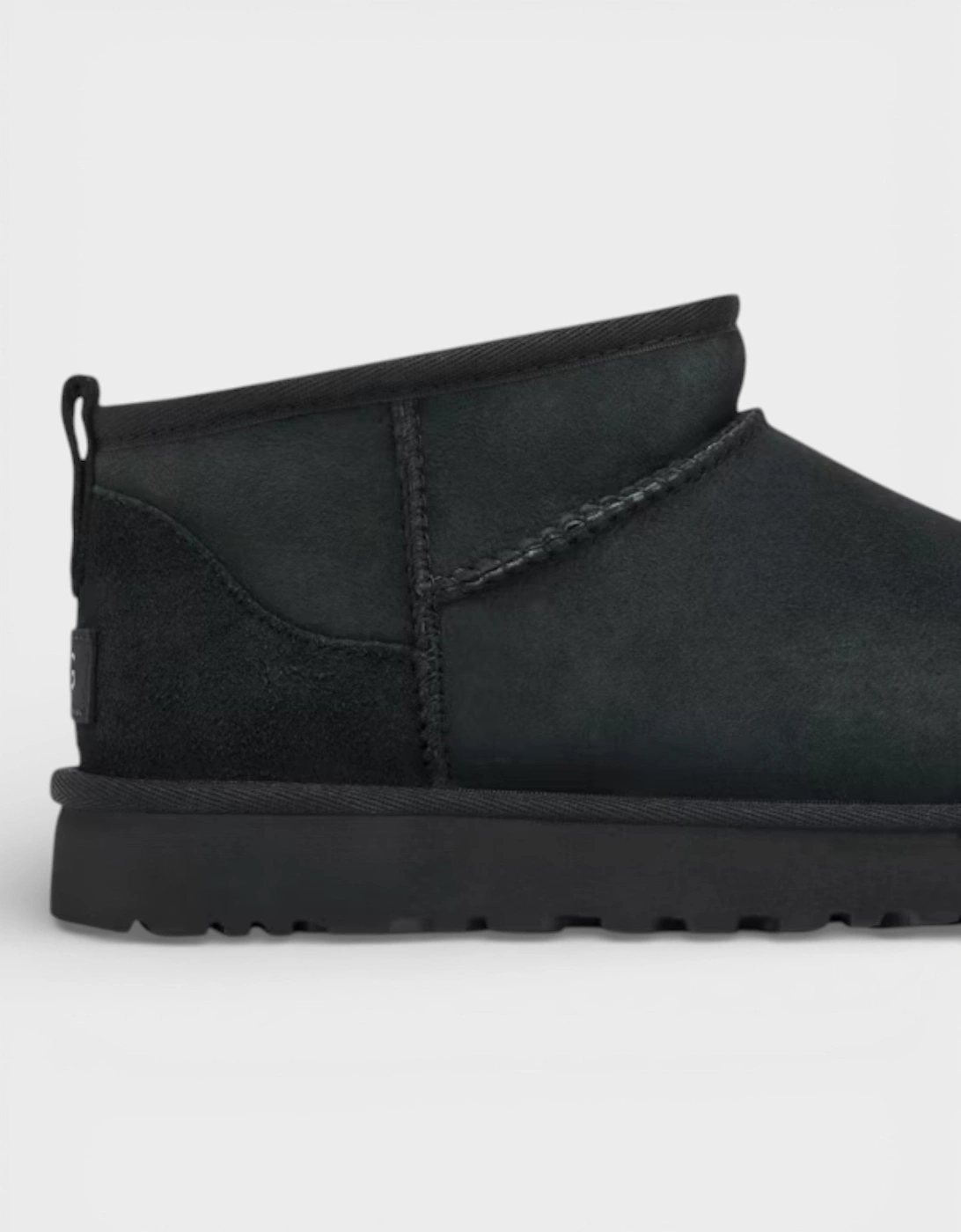 Classic Ultra Mini Boot Black Womens
