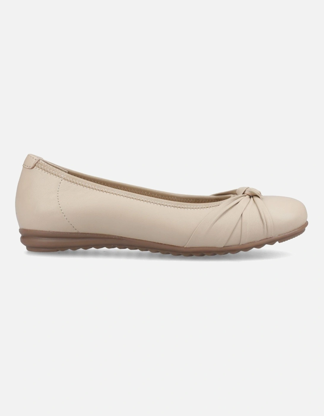 Lilith Leather Women's Cream Standard Flats
