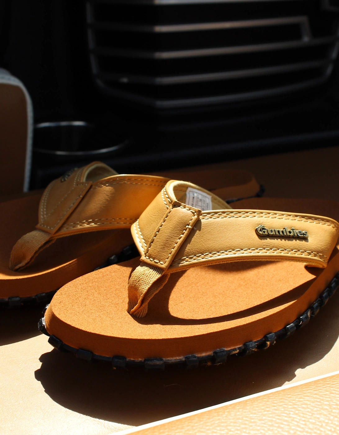 Vegovert Flip-Flops - Men's - Tan