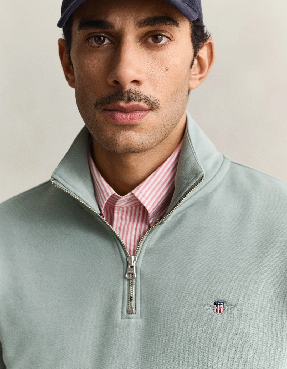 Mens Regular Fit Shield Logo Half Zip Sweatshirt - 10 Ceramic Grey