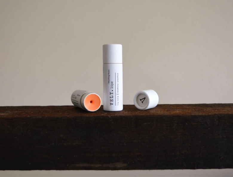 Natural Tinted Lip Balm "Blushing Rose" with Grapefruit