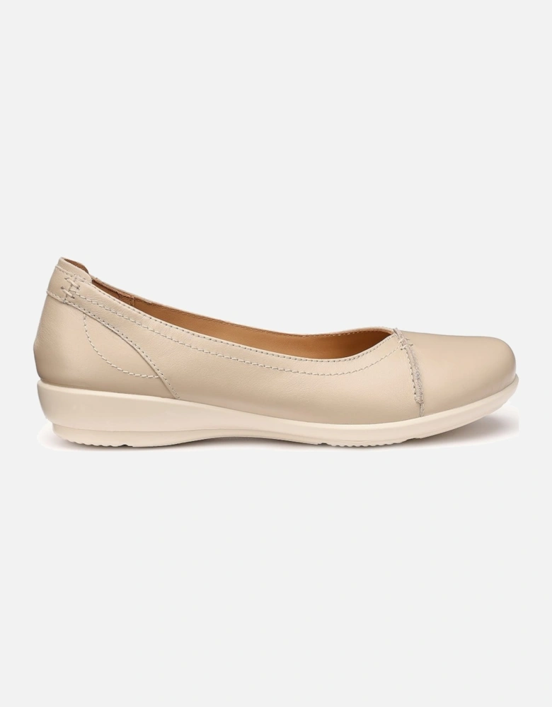 Robyn II Womens Wide Fit Pumps