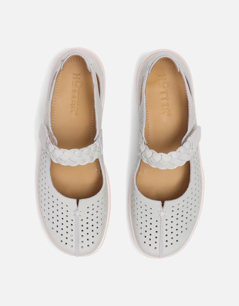 Quake II Womens Wide Mary Jane Shoes
