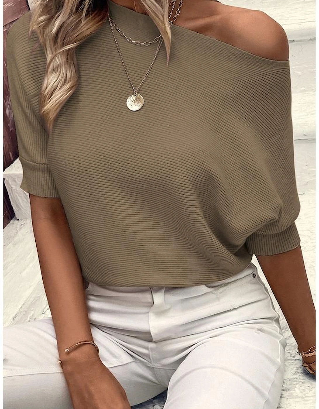 Coffee Round Neck Half Sleeve Ribbed Knit Top