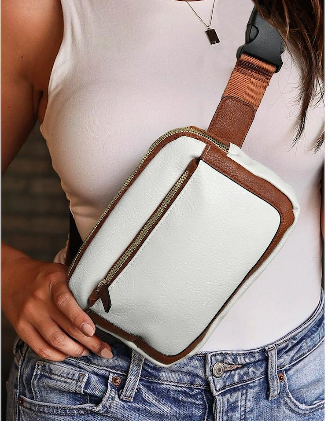 White Adjustable Strap Mini PU Leather Crossbody Bag