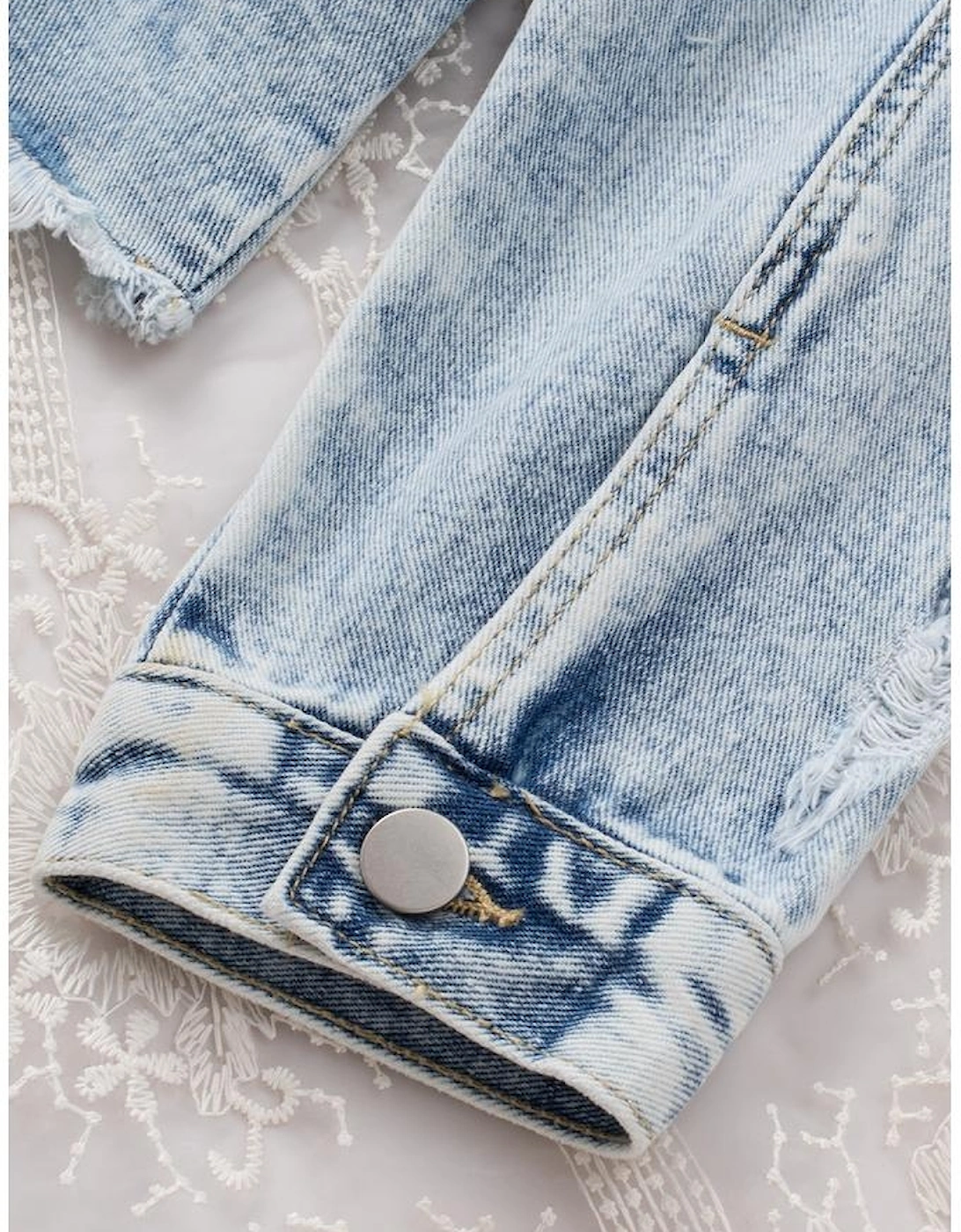 Sky Blue Lapel Distressed Raw Hem Buttons Denim Jacket