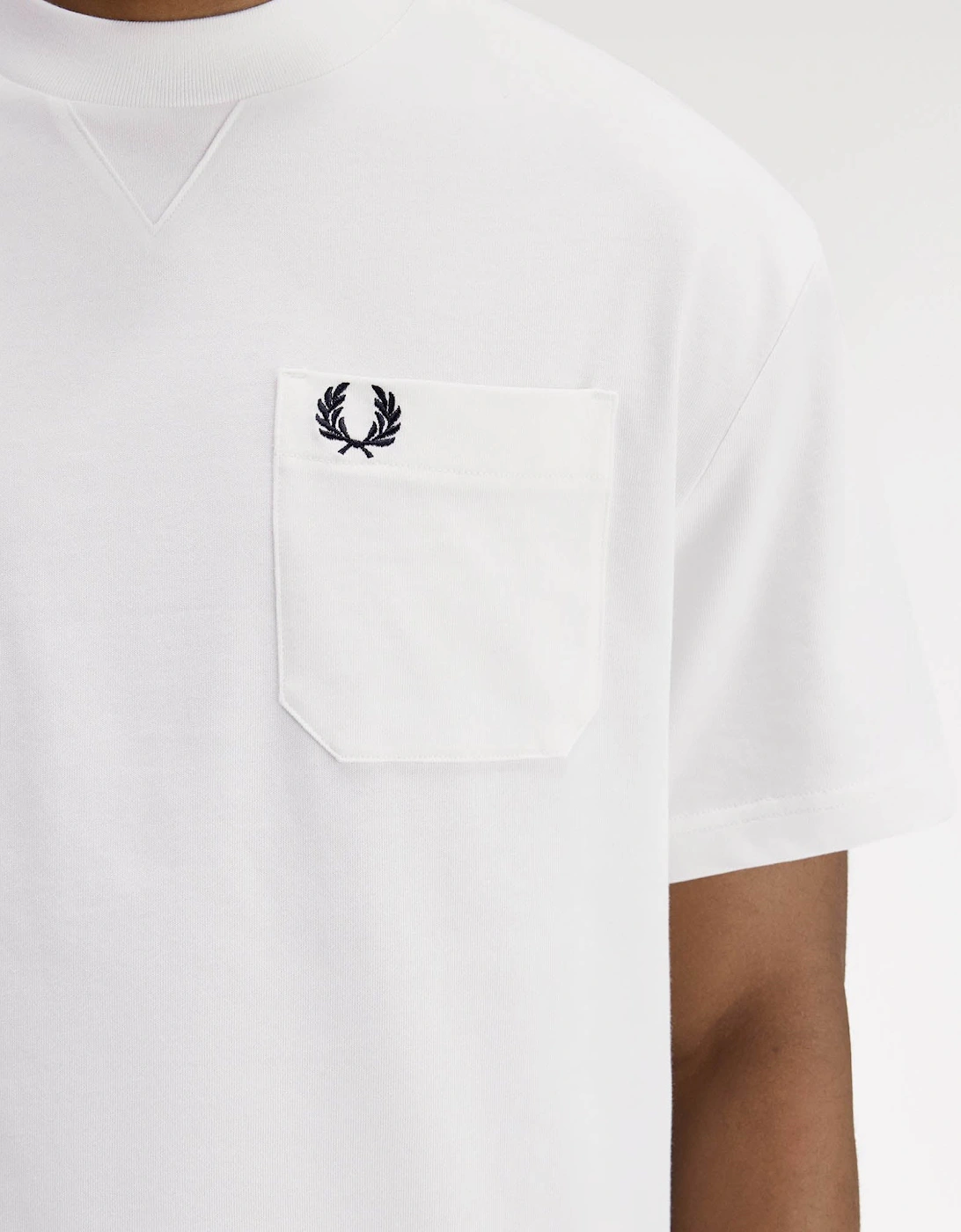 Mens Pocket Detail T-Shirt - Snow White 129